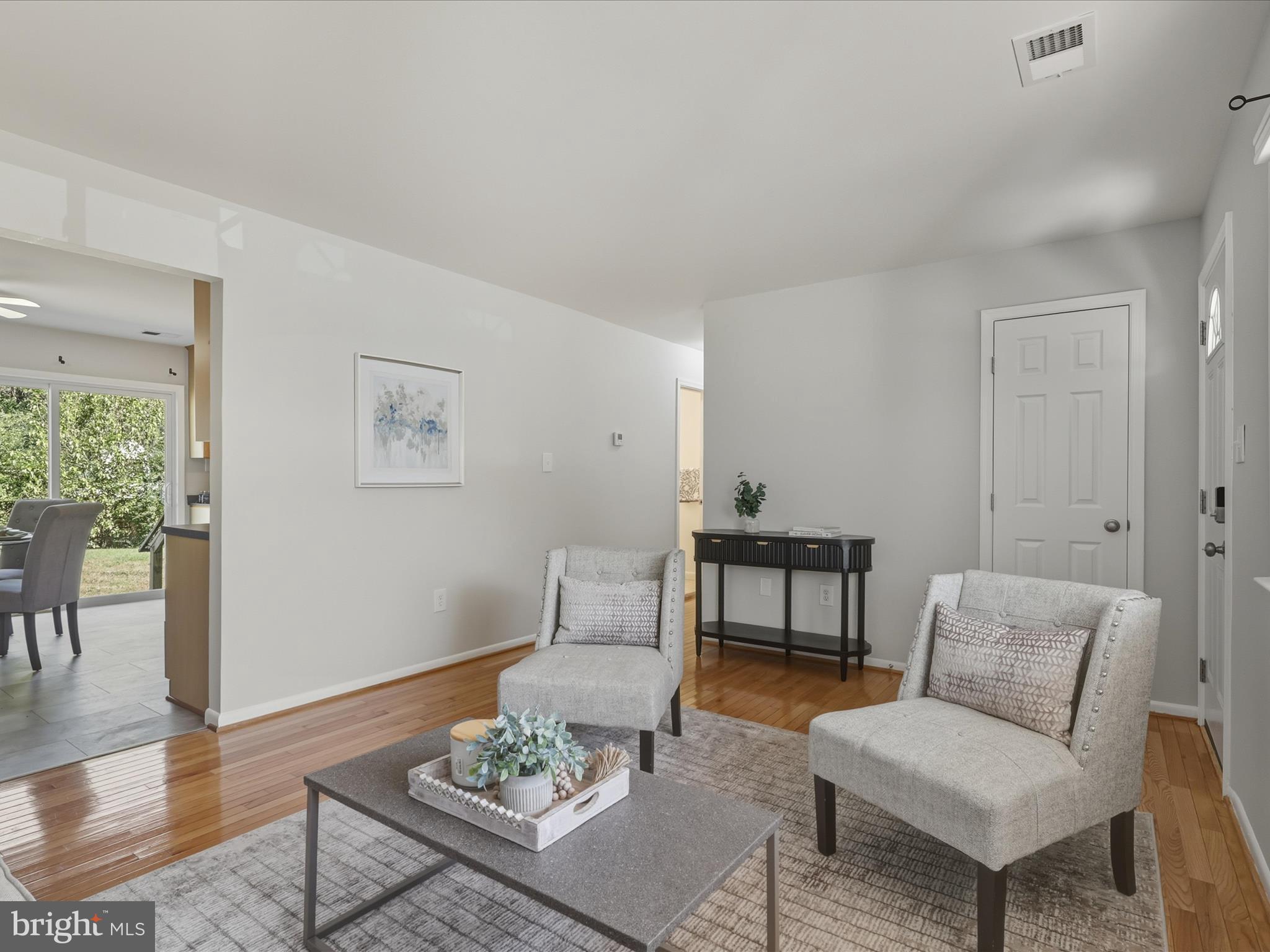 13203 HAMPSHIRE COURT