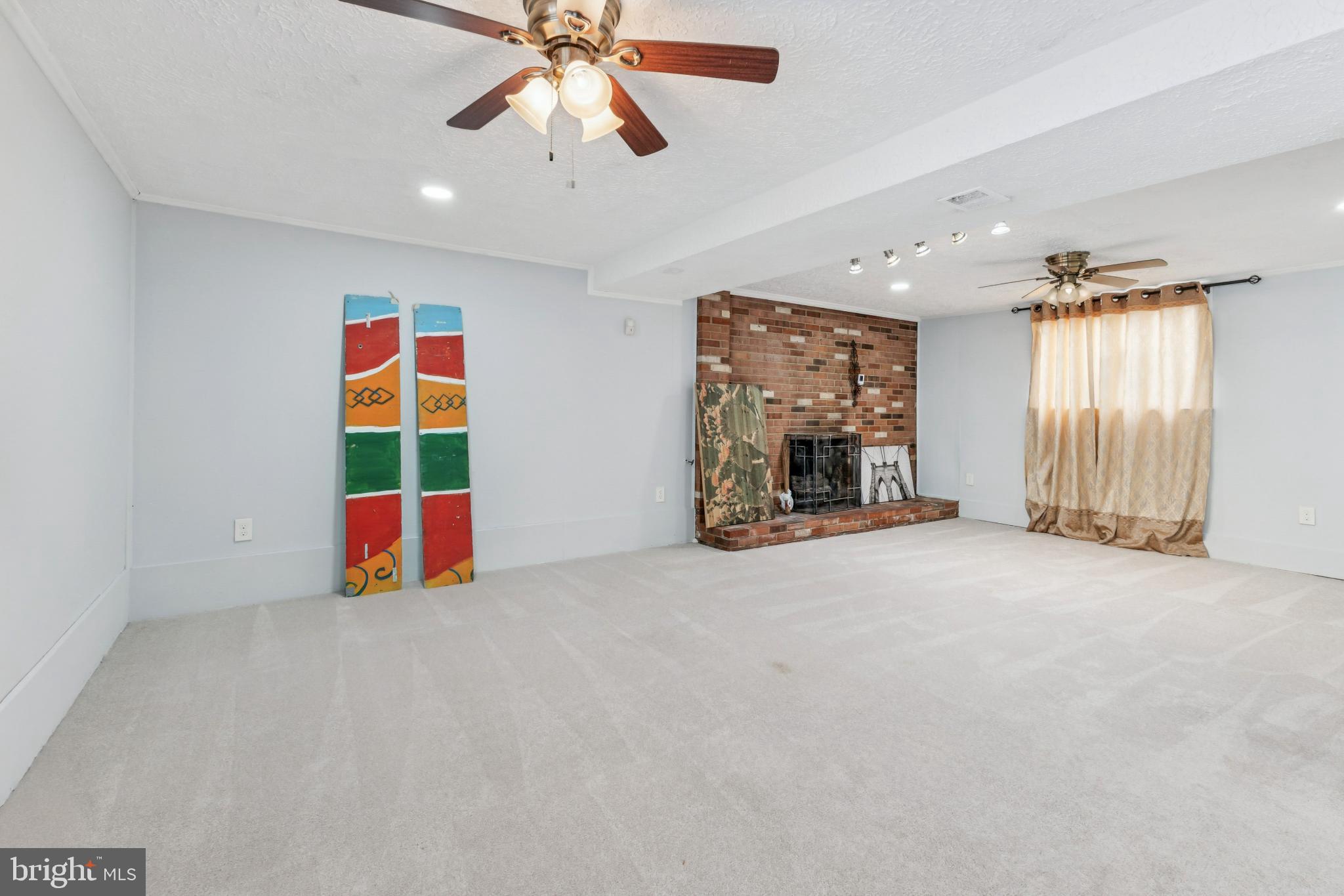 13612 KERRYDALE ROAD