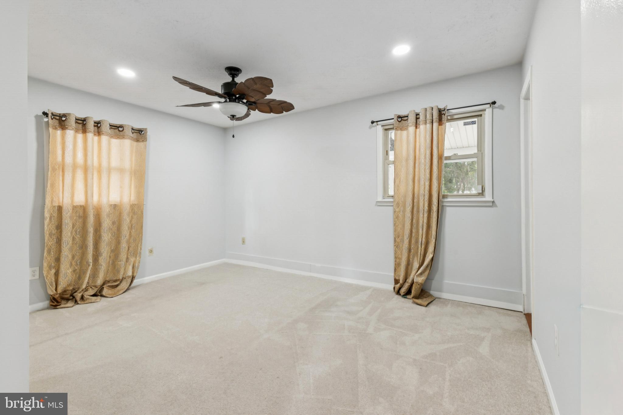 13612 KERRYDALE ROAD