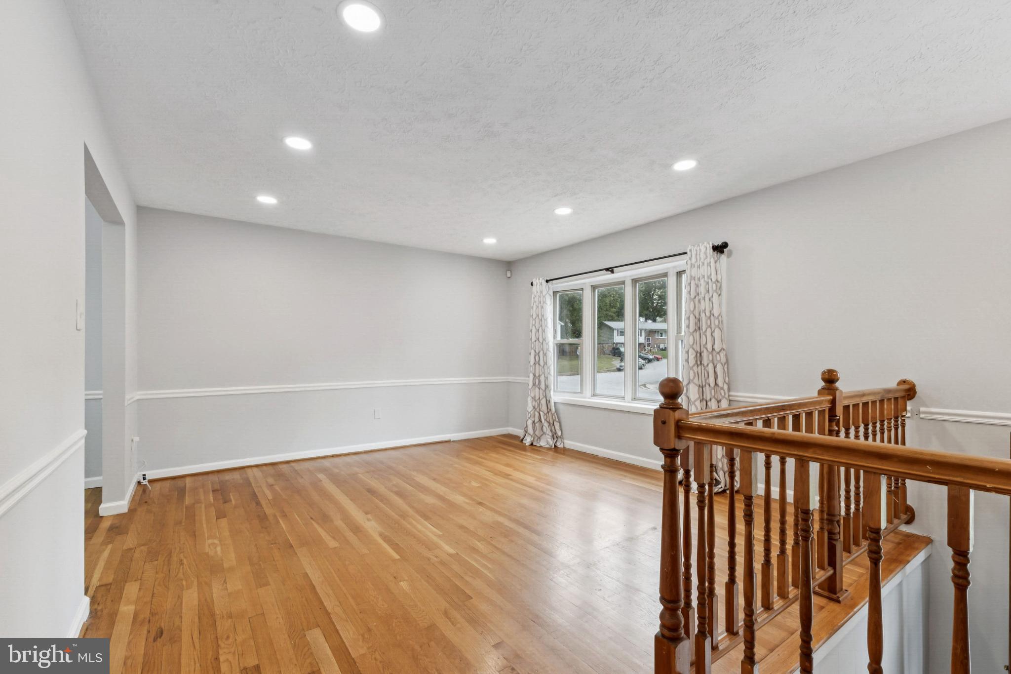 13612 KERRYDALE ROAD