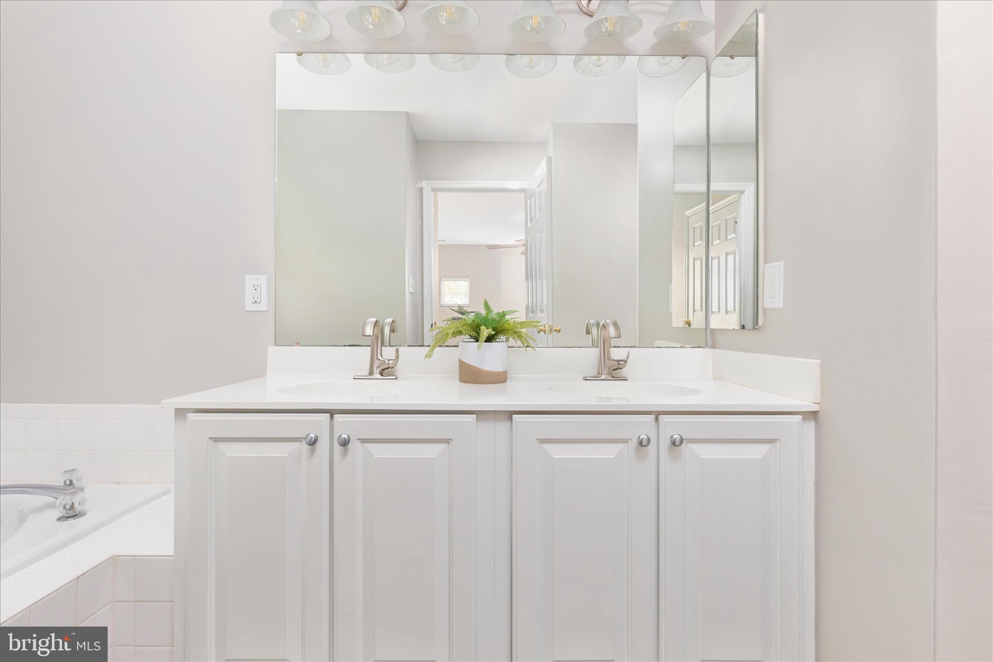 14753 LINKS POND CIRCLE