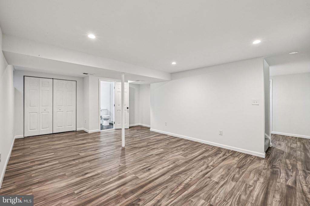 15331 EDGEHILL DRIVE