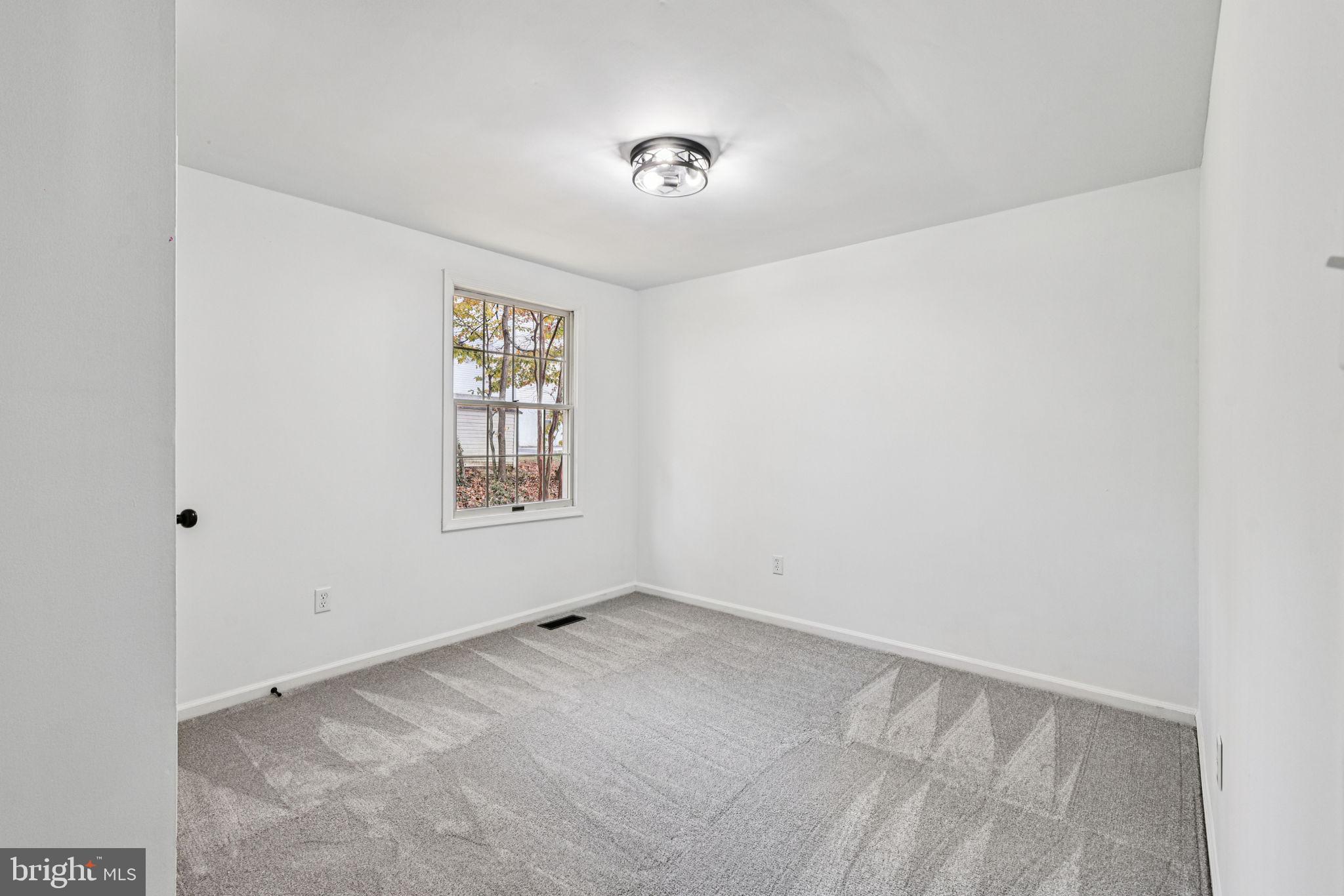 15331 EDGEHILL DRIVE