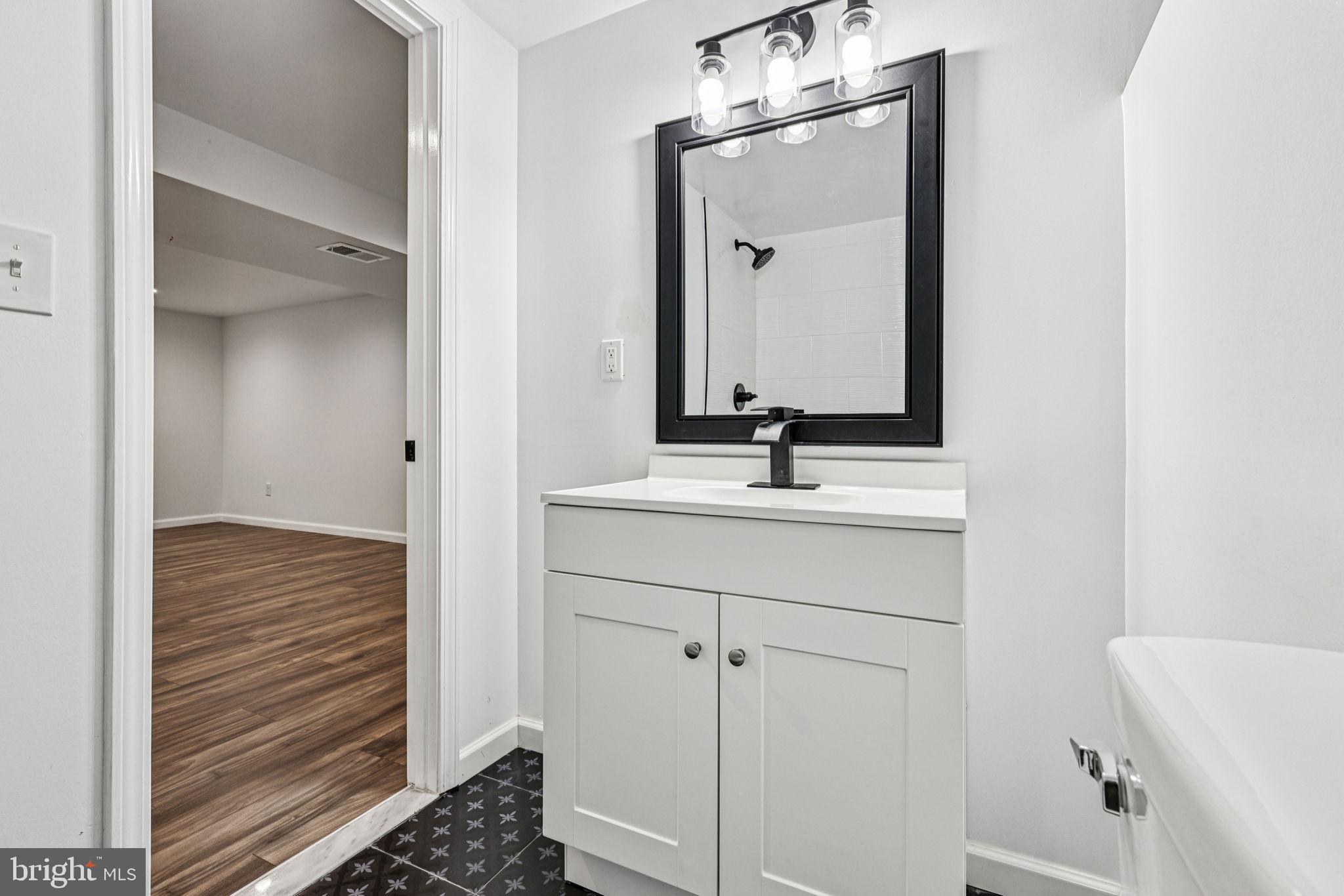 15331 EDGEHILL DRIVE