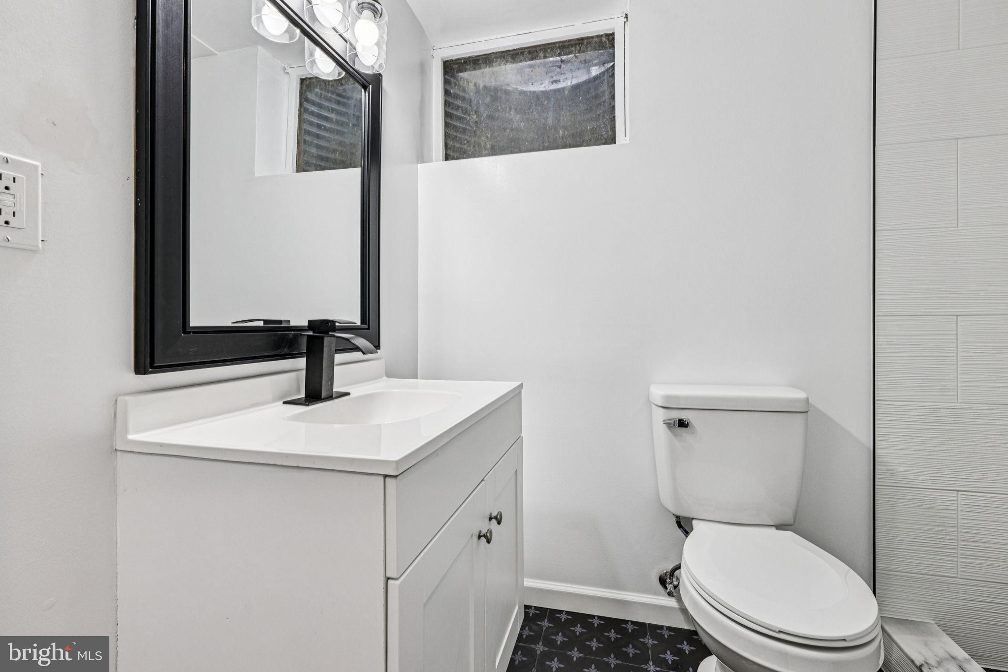 15331 EDGEHILL DRIVE