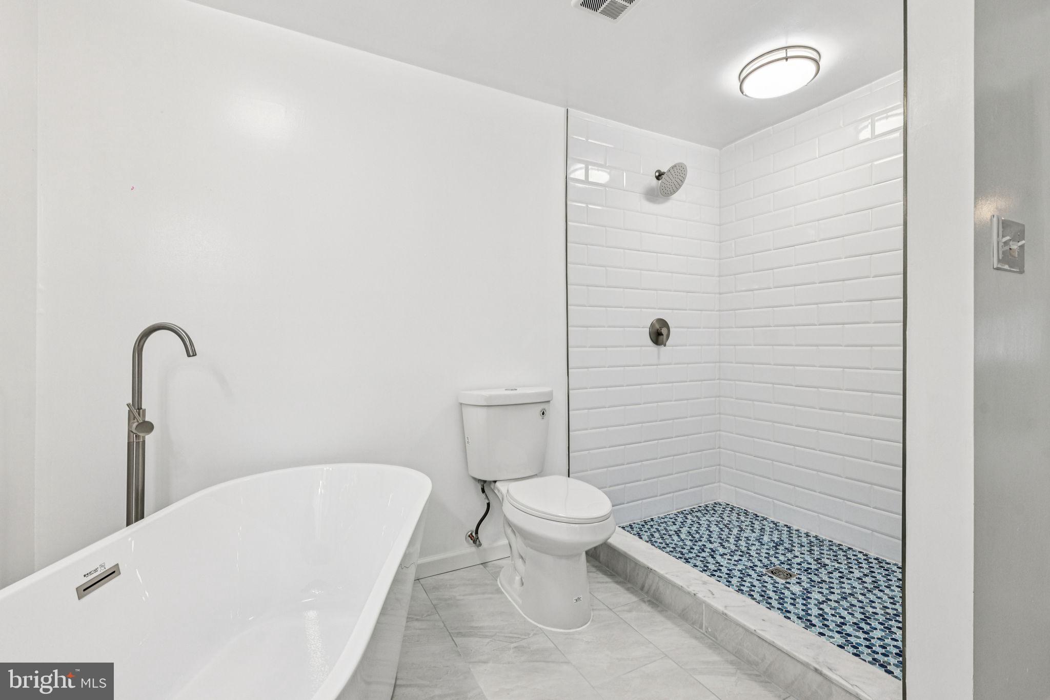 15331 EDGEHILL DRIVE