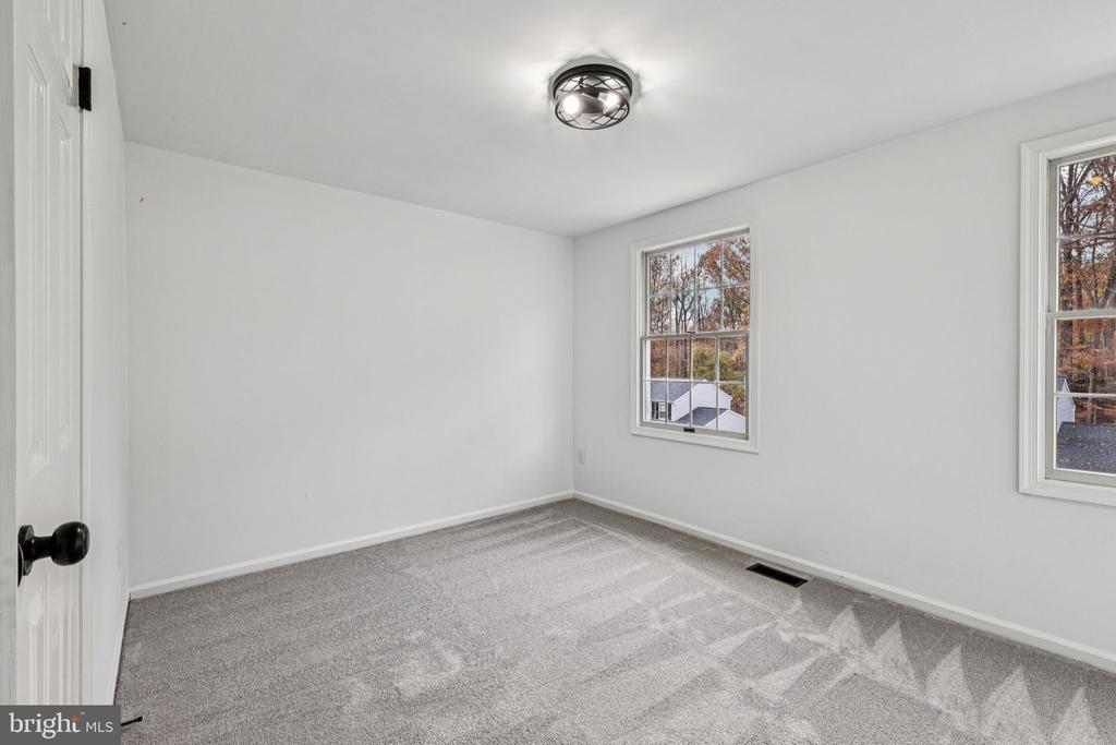 15331 EDGEHILL DRIVE