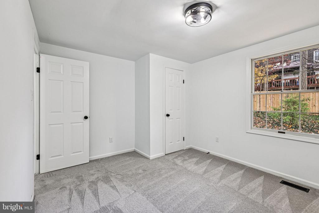 15331 EDGEHILL DRIVE