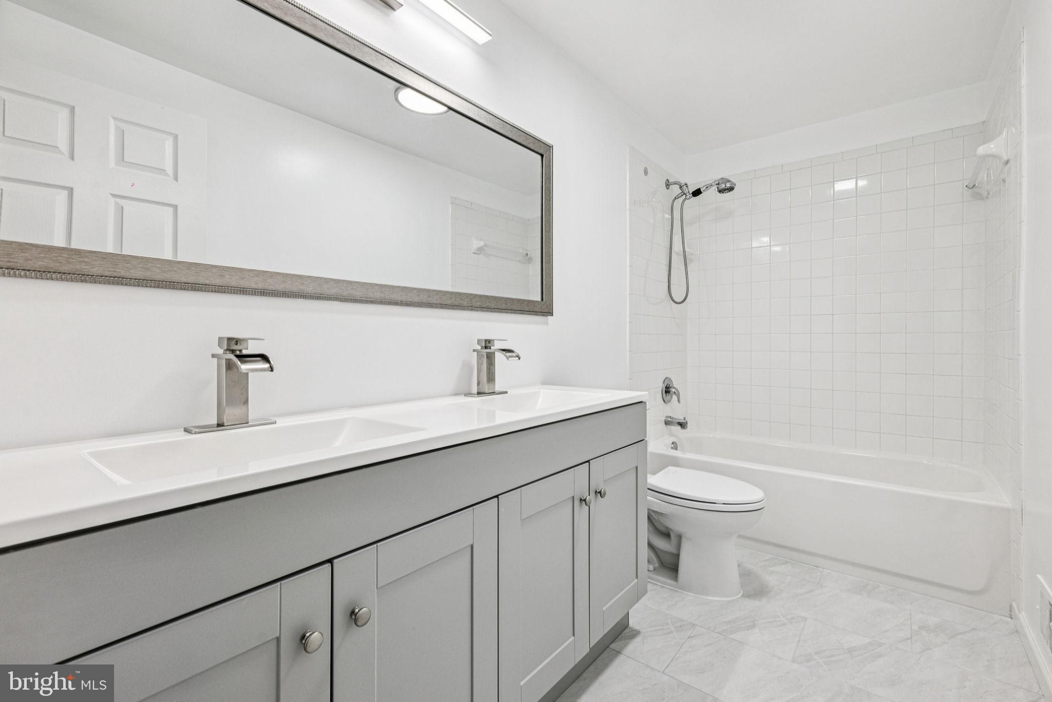 15331 EDGEHILL DRIVE