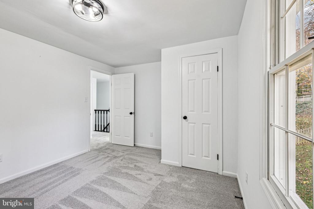 15331 EDGEHILL DRIVE