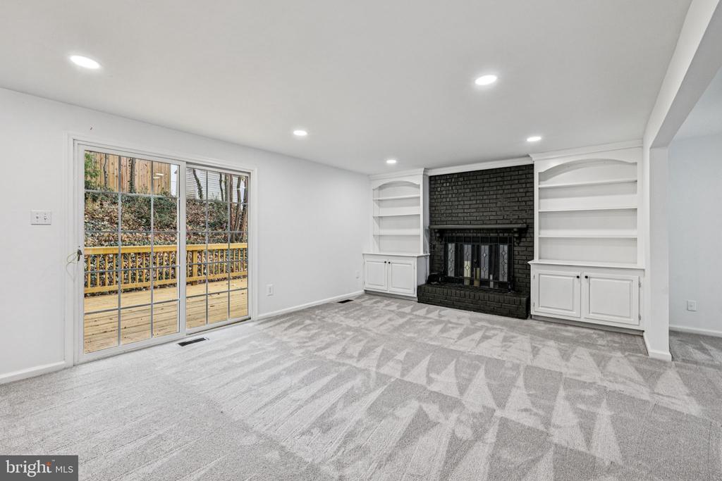 15331 EDGEHILL DRIVE