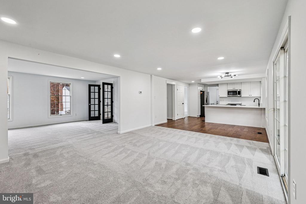 15331 EDGEHILL DRIVE