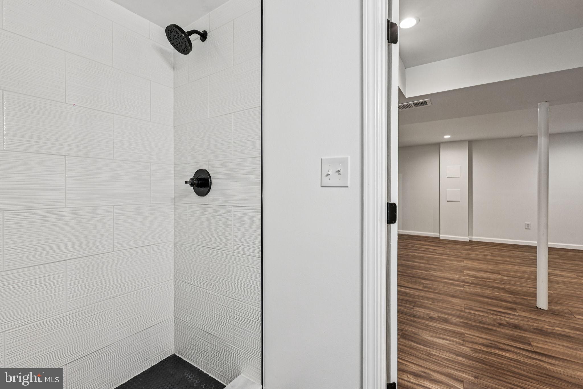 15331 EDGEHILL DRIVE