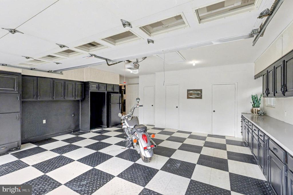 5000 BOBCAT COURT