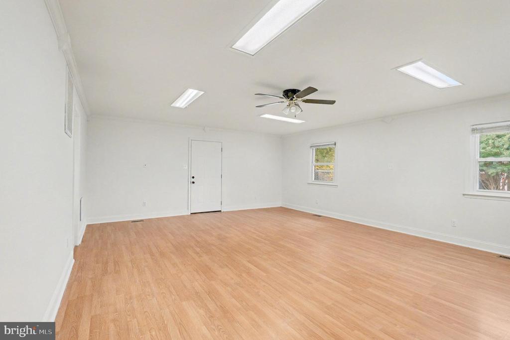 5000 BOBCAT COURT