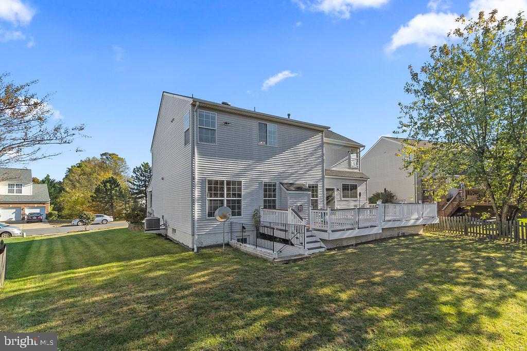 9871 UPPER MILL LOOP