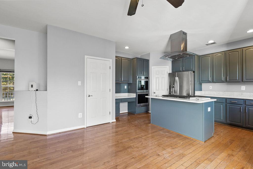 9871 UPPER MILL LOOP