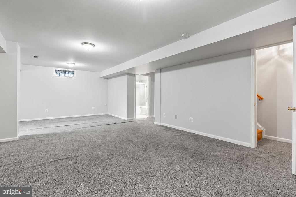 9871 UPPER MILL LOOP