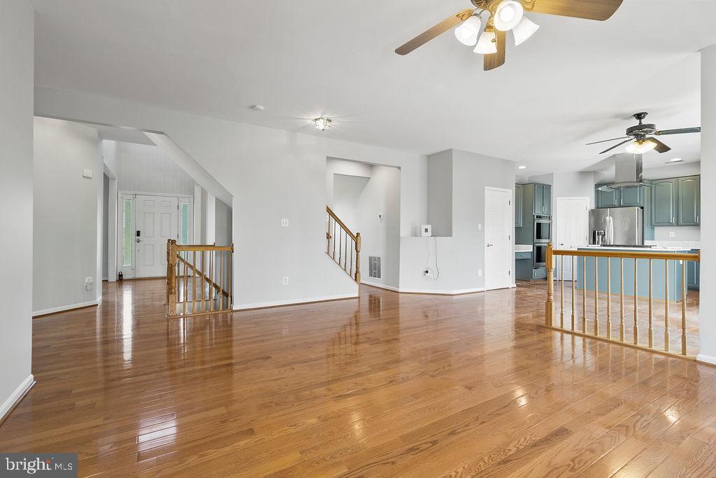 9871 UPPER MILL LOOP