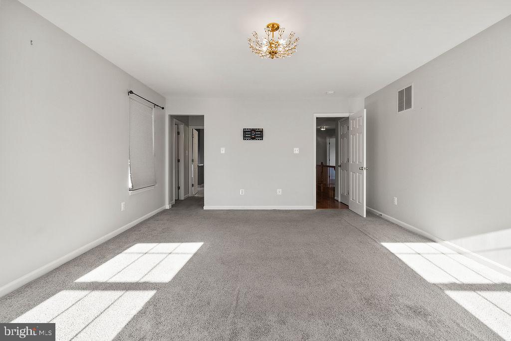 9871 UPPER MILL LOOP