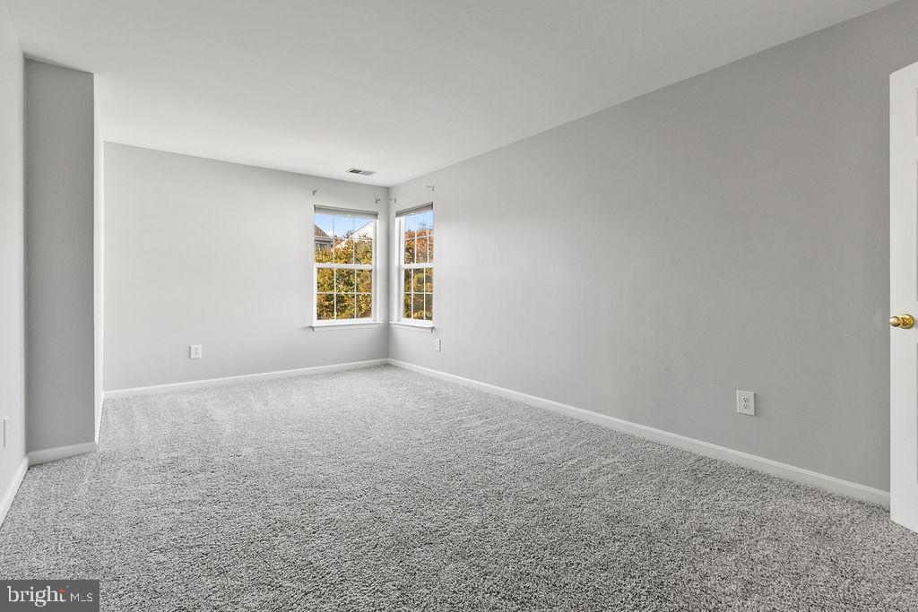 9871 UPPER MILL LOOP