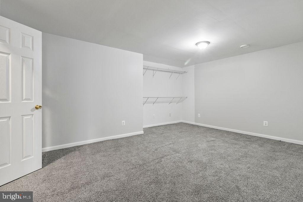 9871 UPPER MILL LOOP