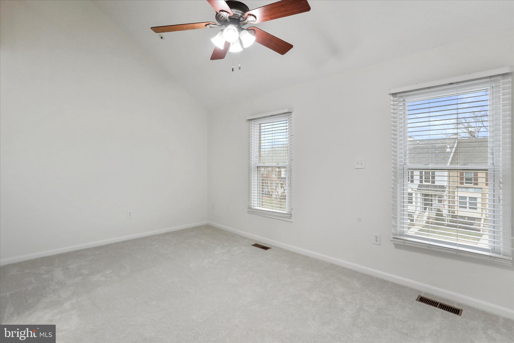 7858 BLUE GRAY CIRCLE