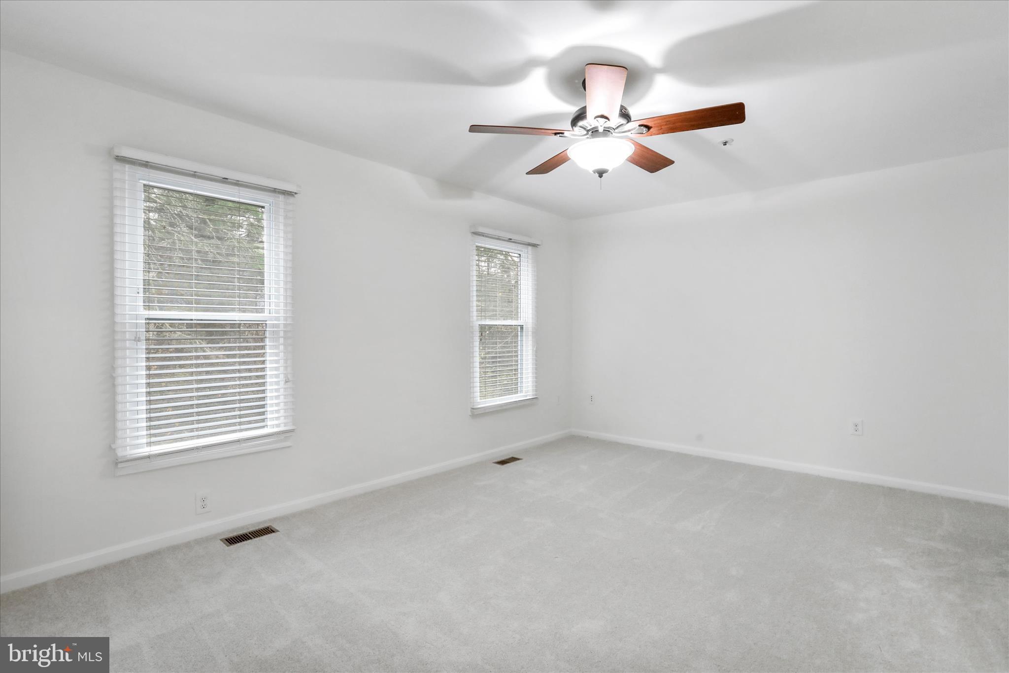 7858 BLUE GRAY CIRCLE