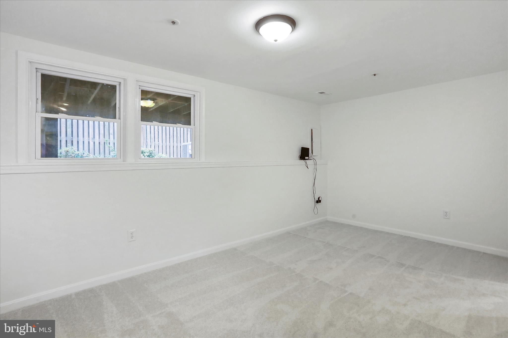 7858 BLUE GRAY CIRCLE