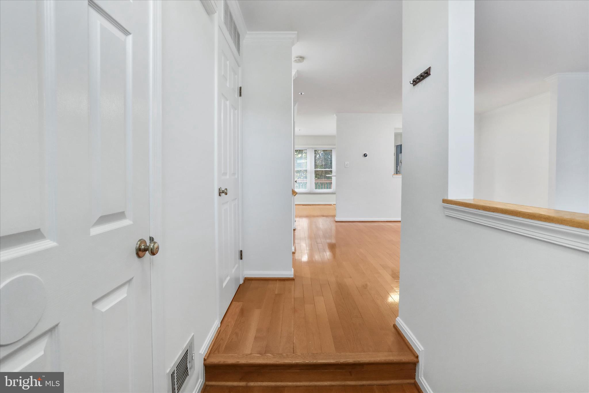 7858 BLUE GRAY CIRCLE