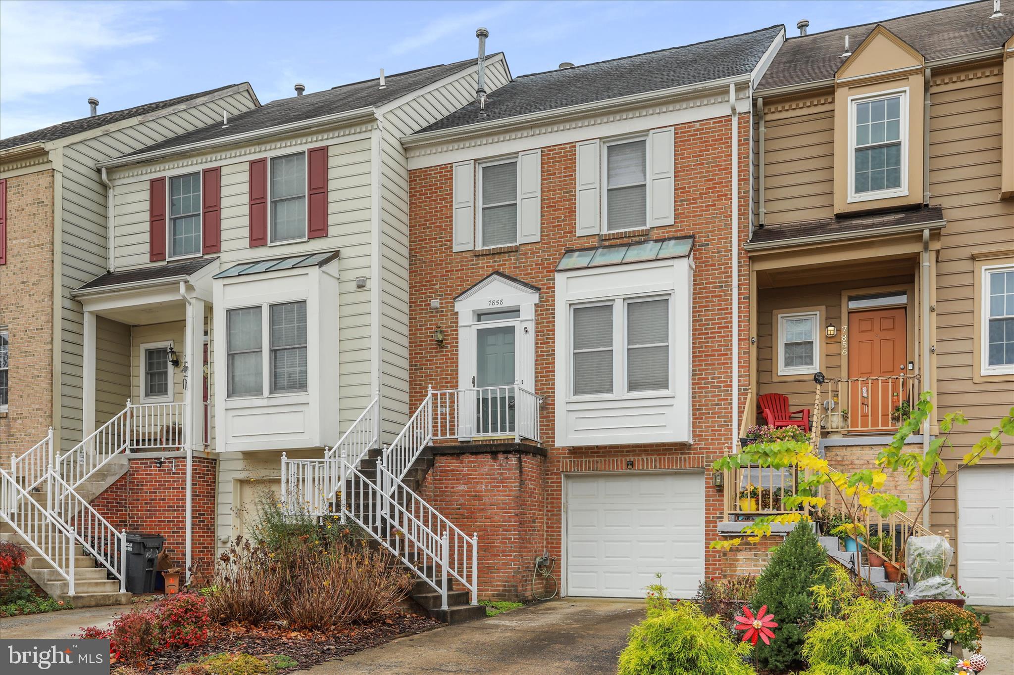 7858 BLUE GRAY CIRCLE