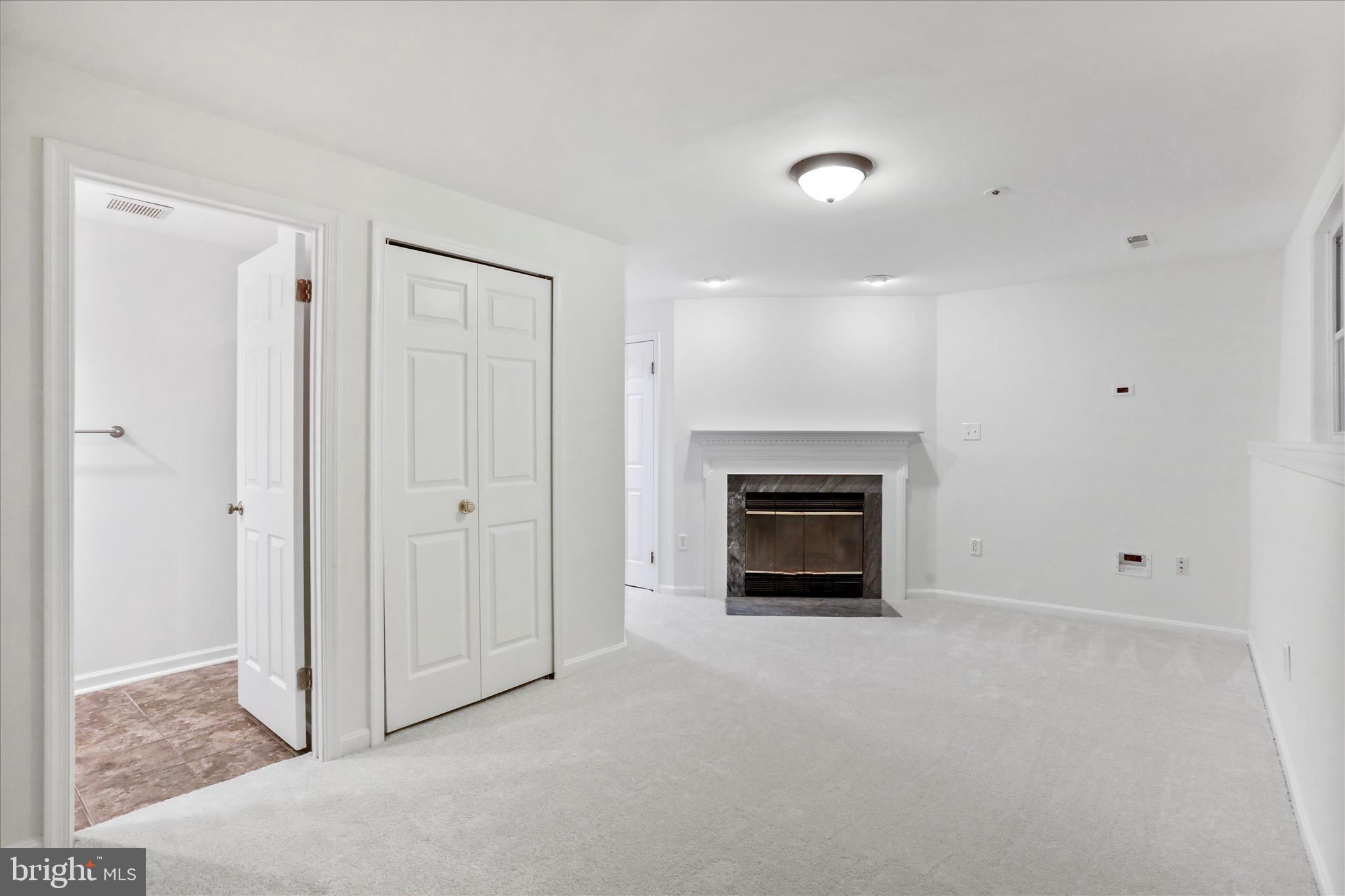 7858 BLUE GRAY CIRCLE