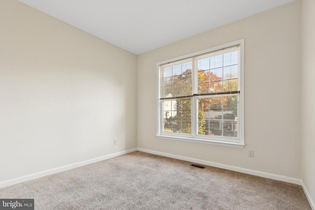 17624 OVERLOOK ROAD