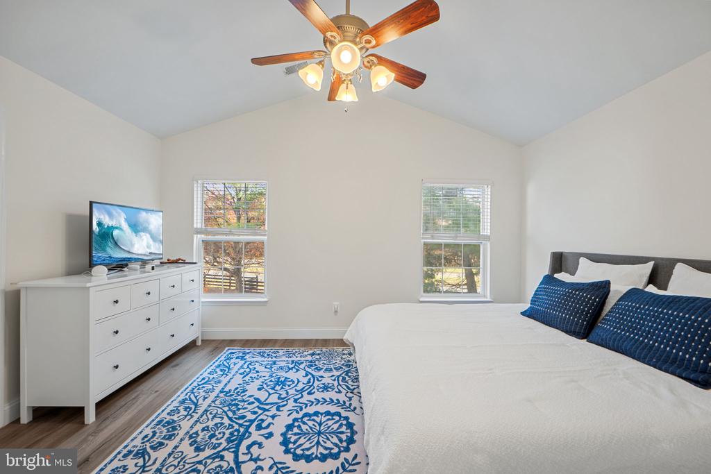 12204 HOOP COURT