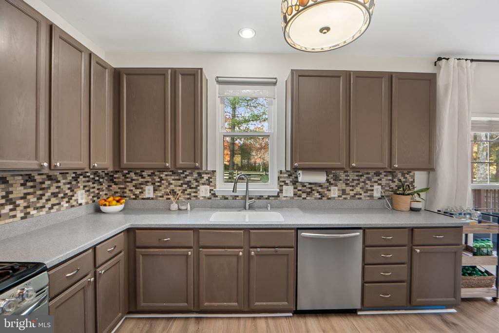 12204 HOOP COURT
