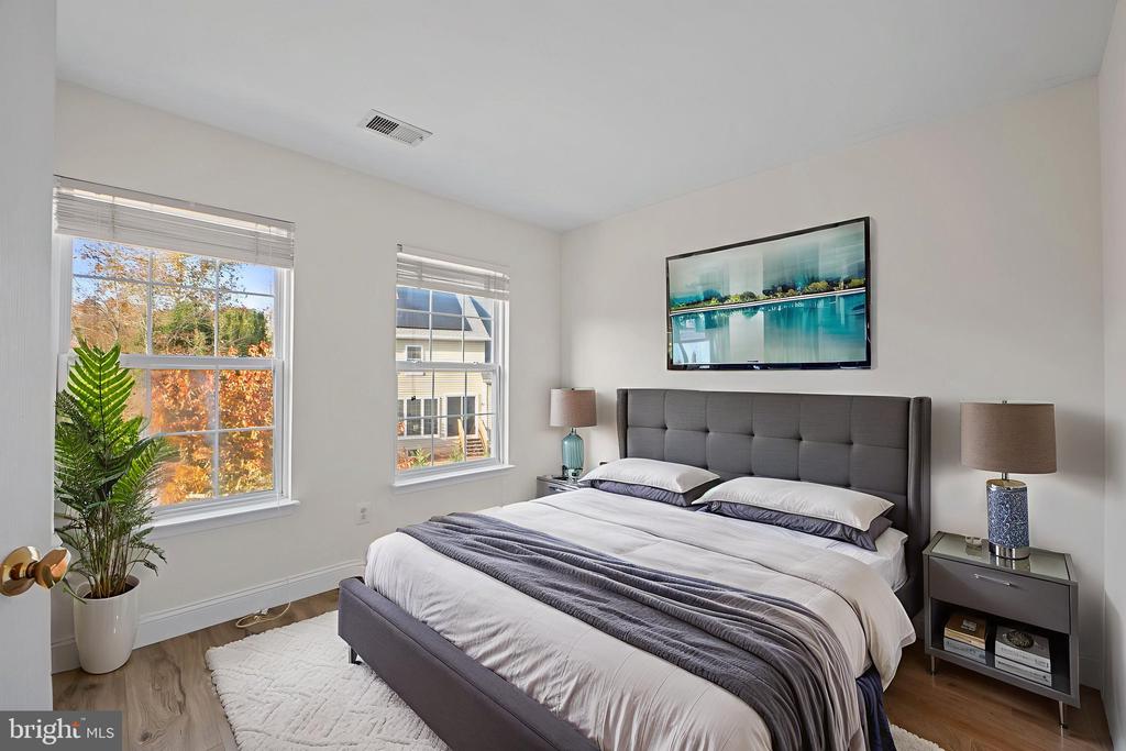 12204 HOOP COURT