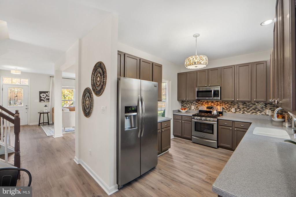12204 HOOP COURT