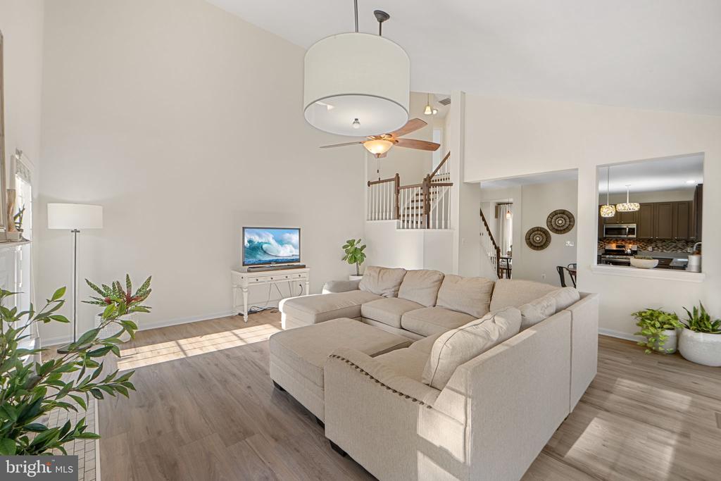 12204 HOOP COURT