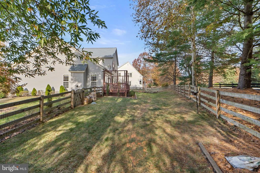 12204 HOOP COURT