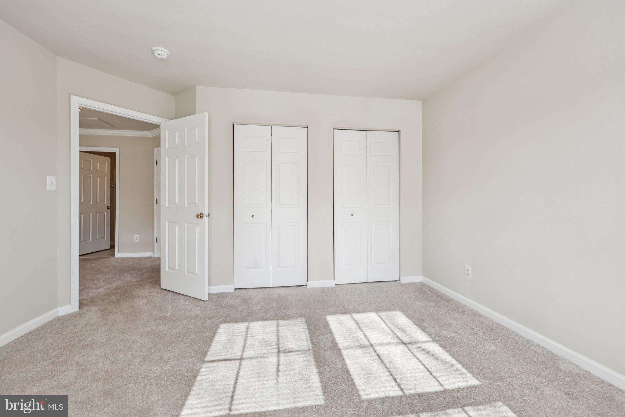 2880 MYRTLEWOOD DRIVE