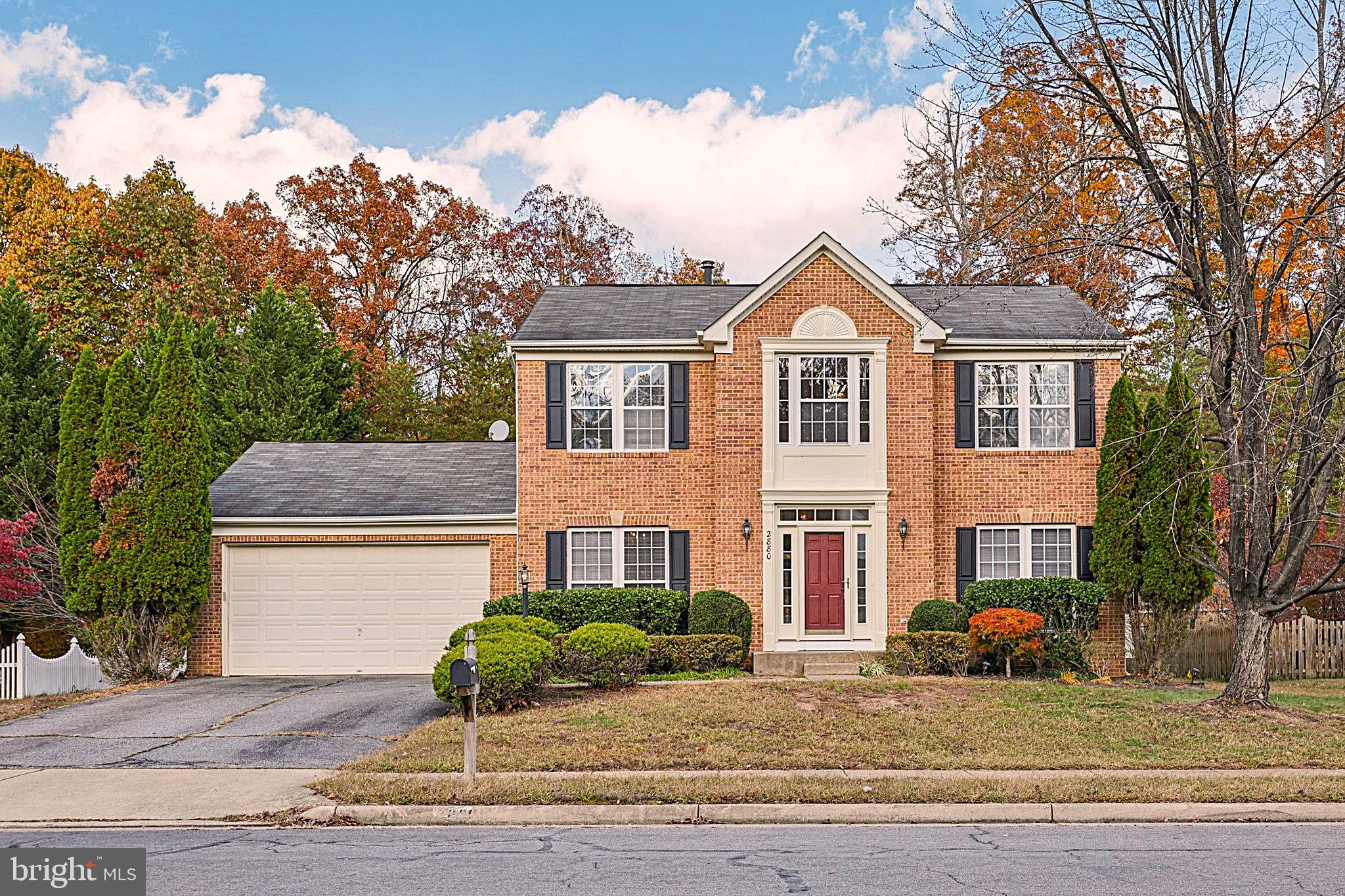 2880 MYRTLEWOOD DRIVE