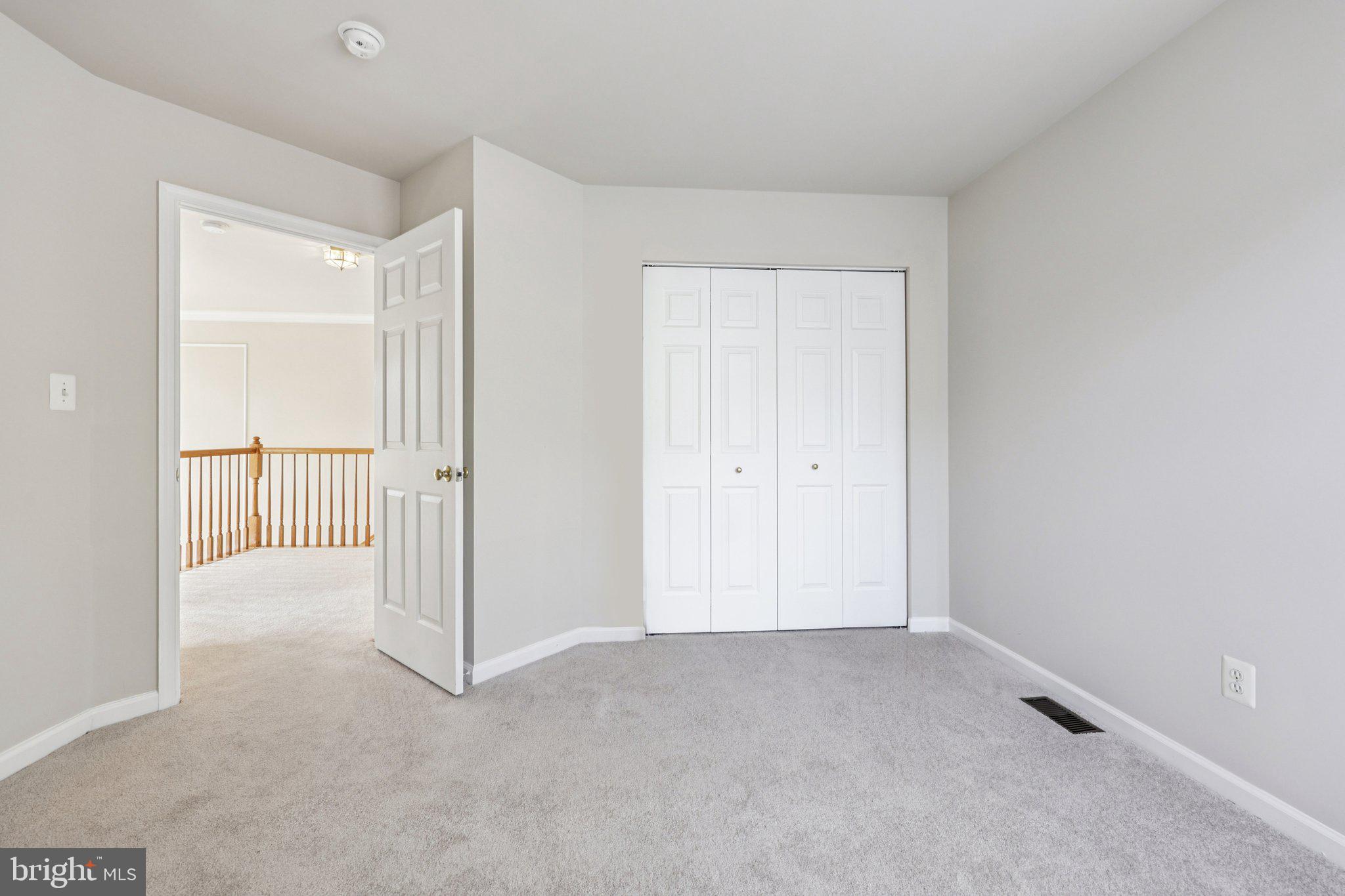 2880 MYRTLEWOOD DRIVE