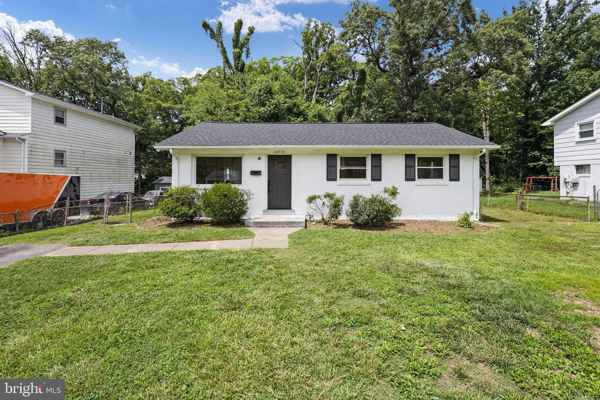 14332 BELLEVILLE AVENUE