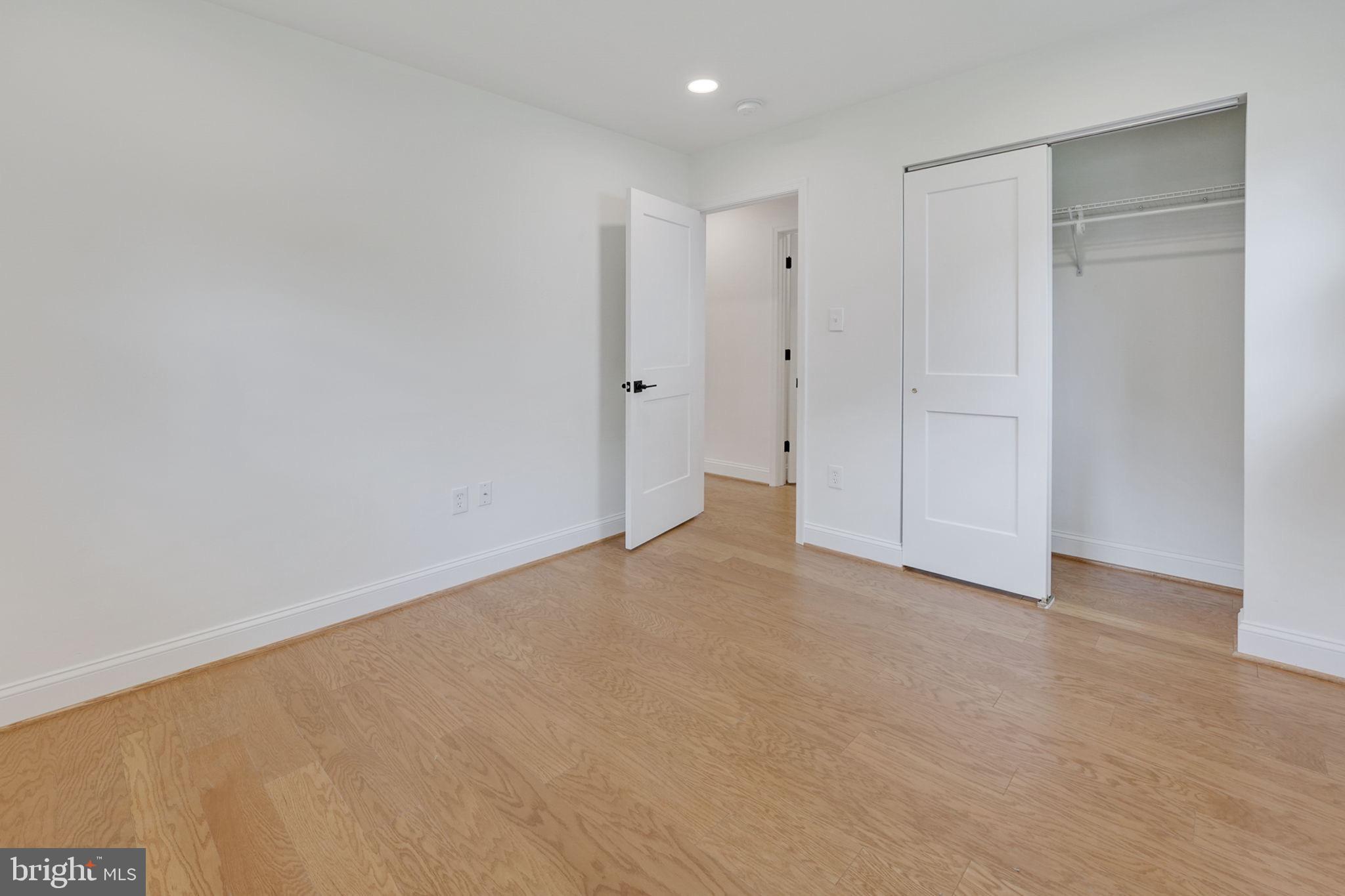 14332 BELLEVILLE AVENUE