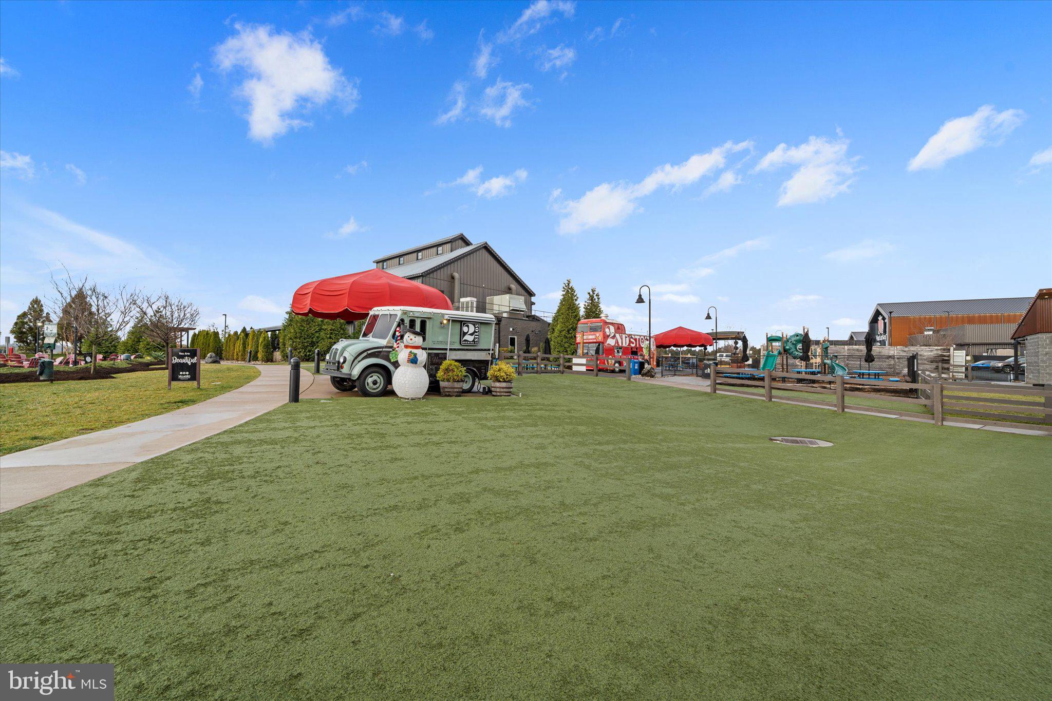 10512 BLAZING STAR LOOP