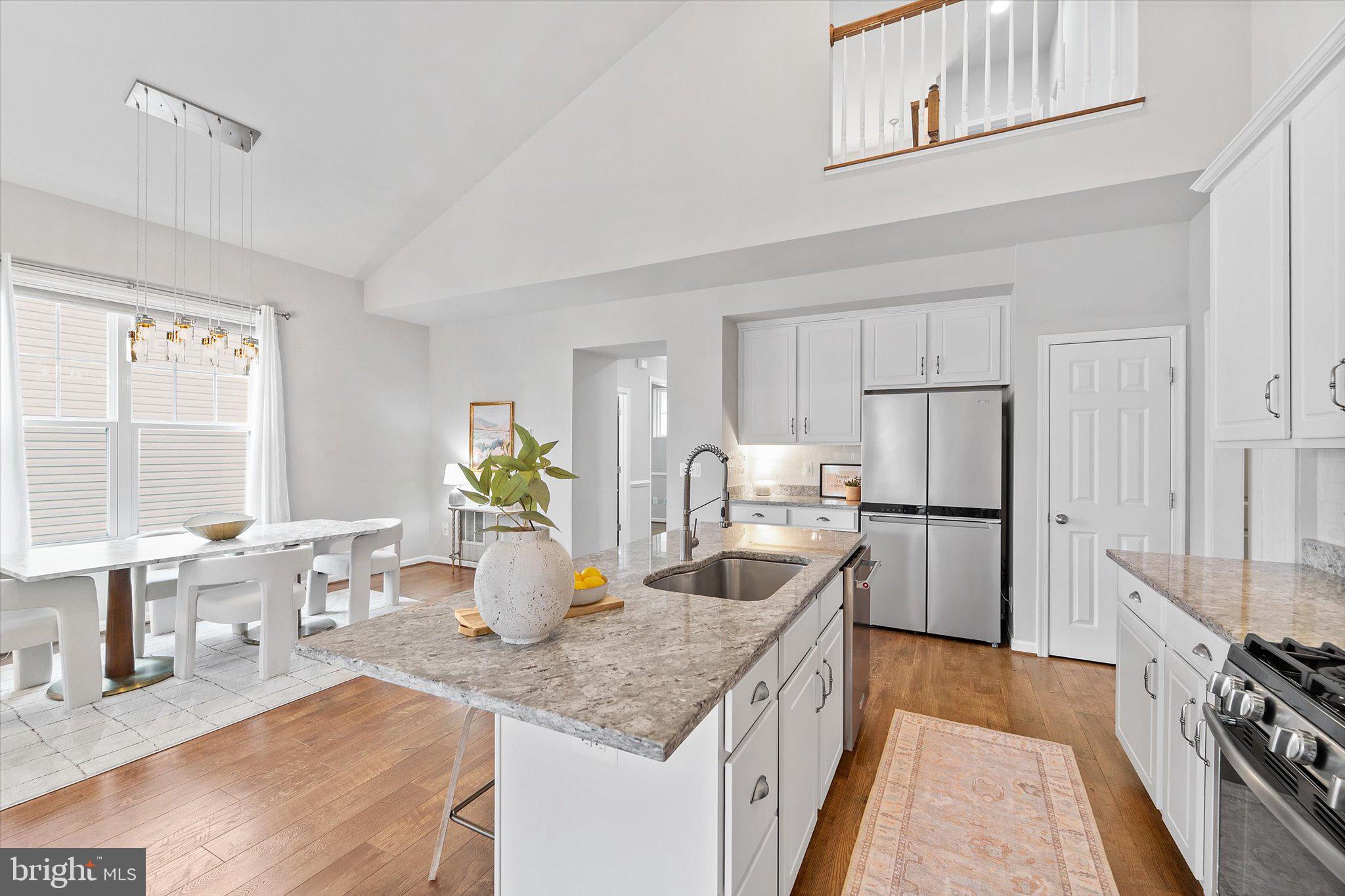 10512 BLAZING STAR LOOP