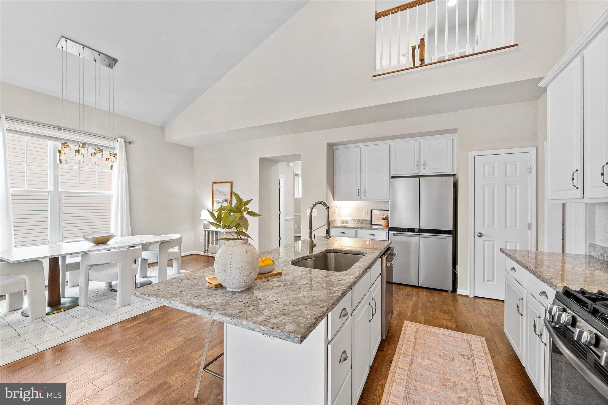 10512 BLAZING STAR LOOP