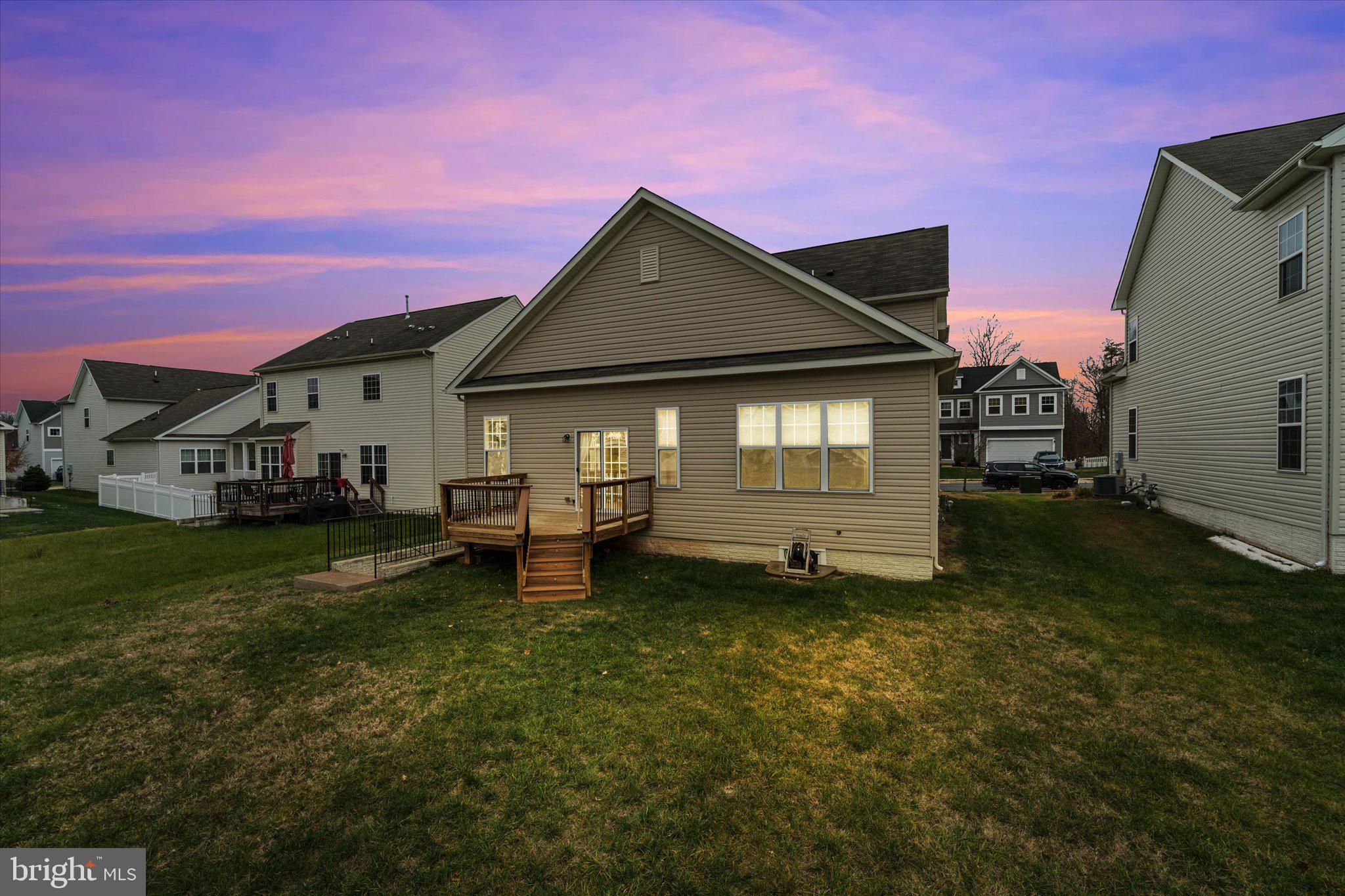 10512 BLAZING STAR LOOP