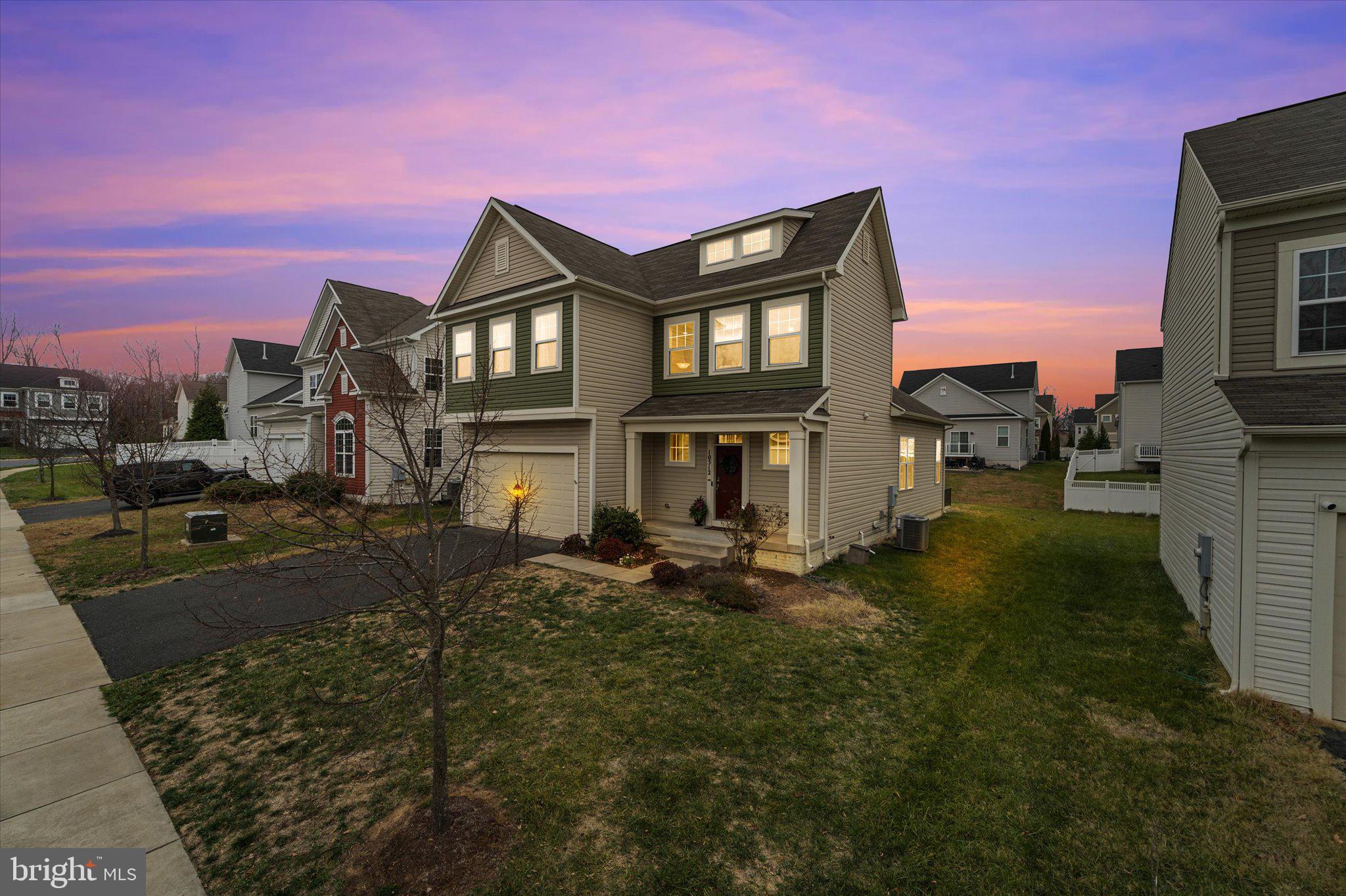 10512 BLAZING STAR LOOP