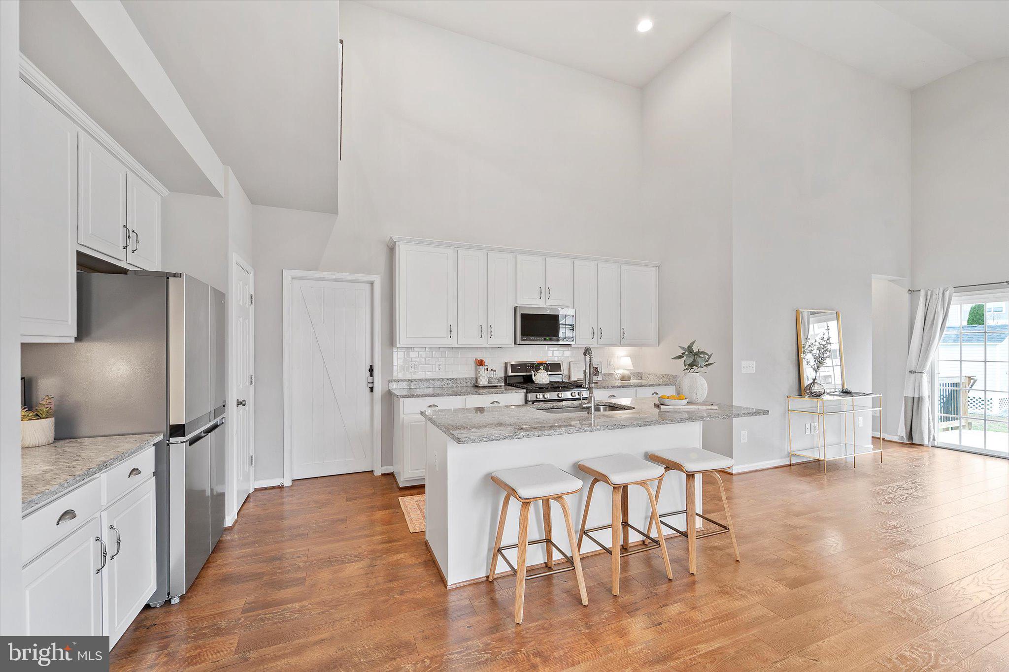 10512 BLAZING STAR LOOP